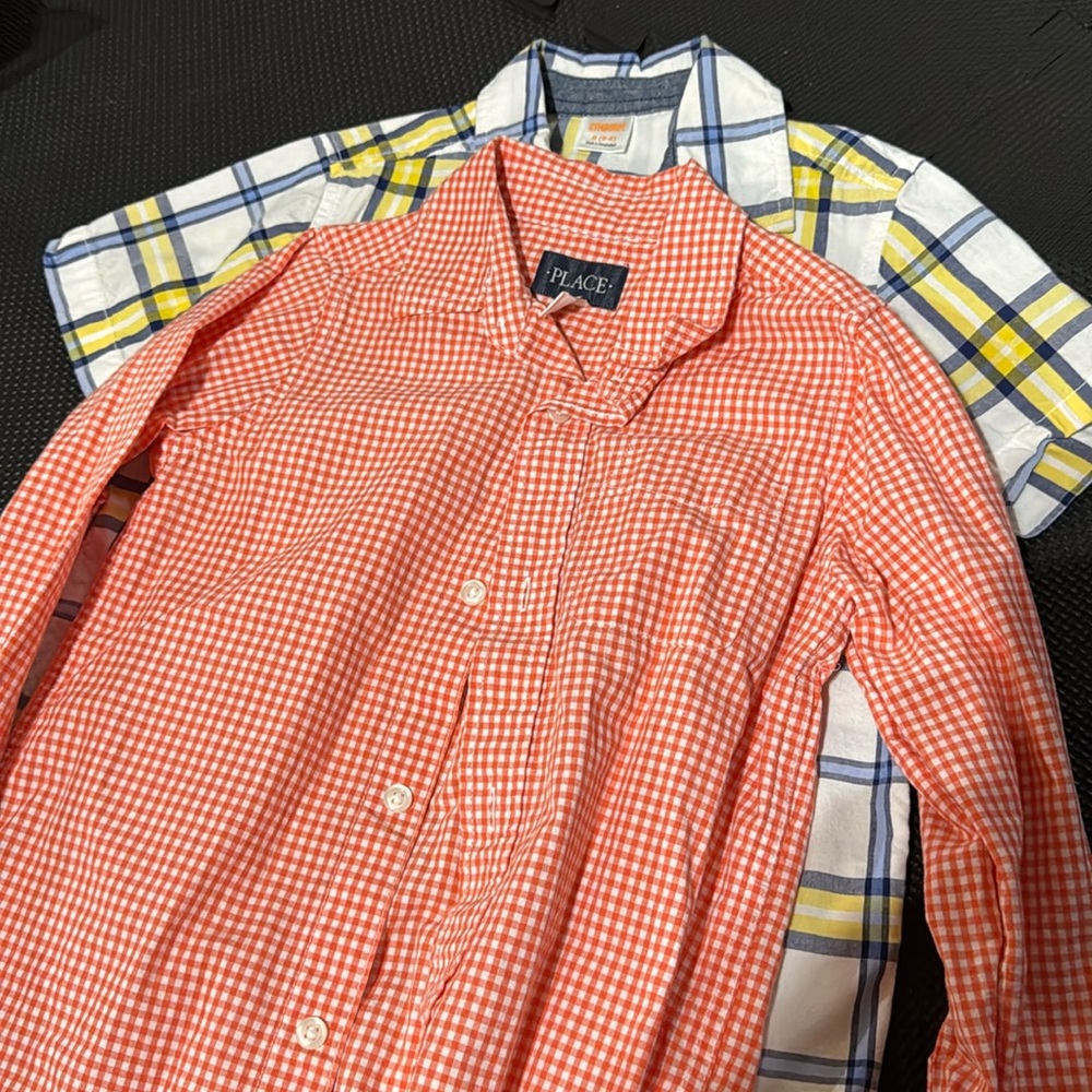 (2) Boys Youth size 5/6 long sleeve and short sleeve shirt